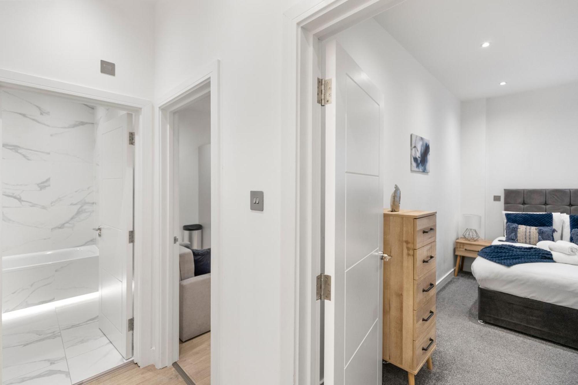 Welcoming And Spacious Apartment- Excellent Location London Bagian luar foto