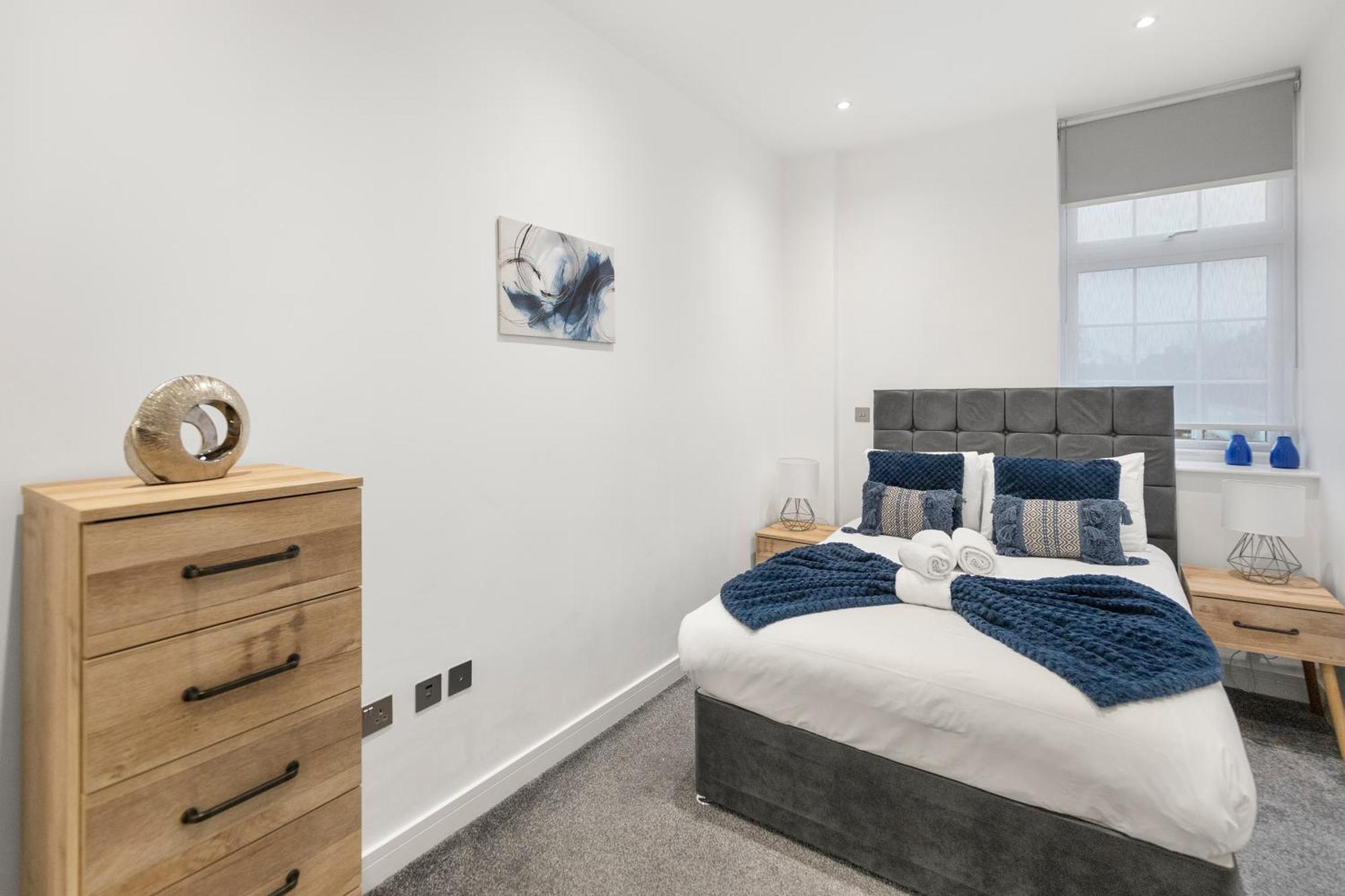 Welcoming And Spacious Apartment- Excellent Location London Bagian luar foto