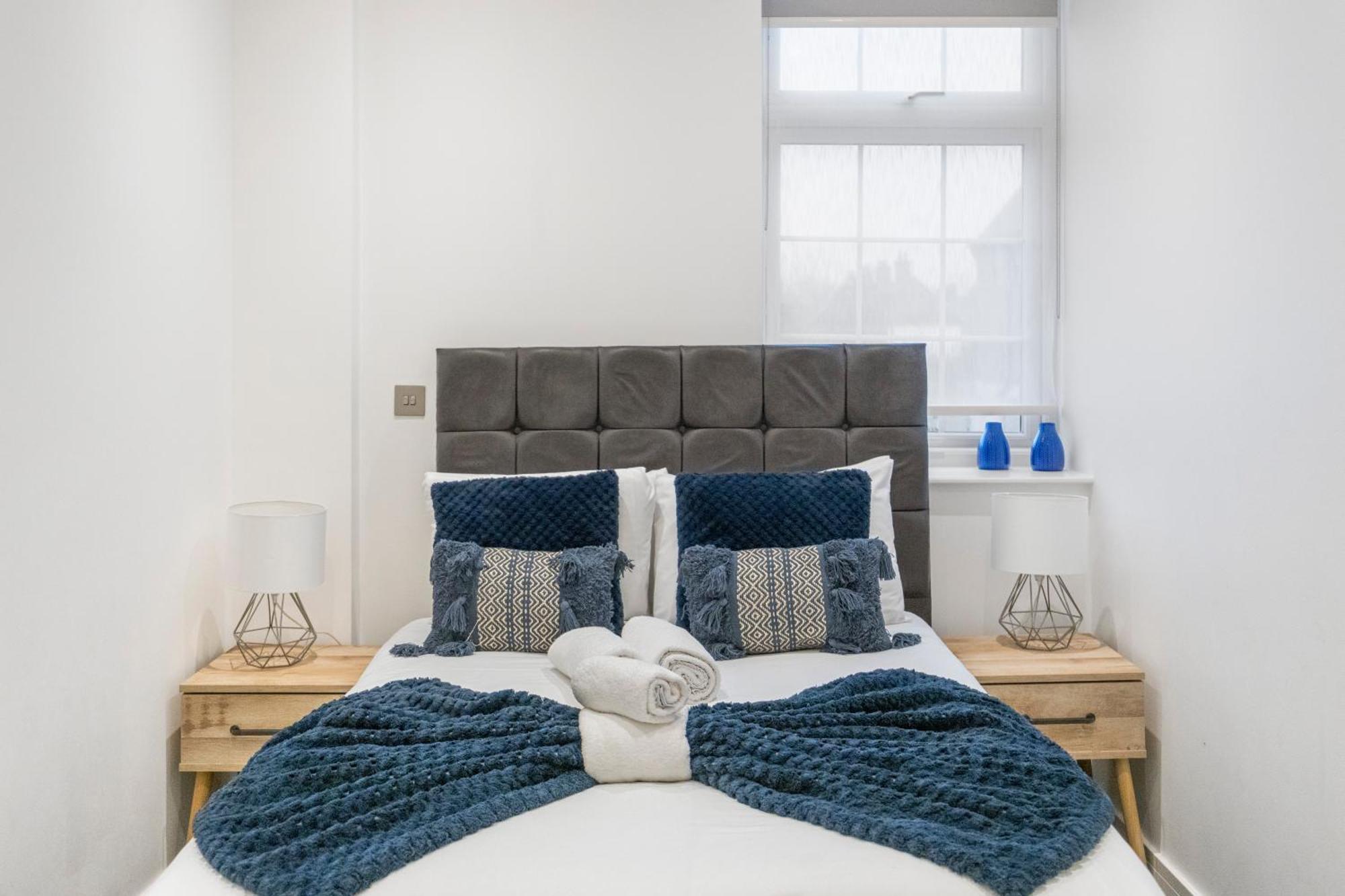 Welcoming And Spacious Apartment- Excellent Location London Bagian luar foto